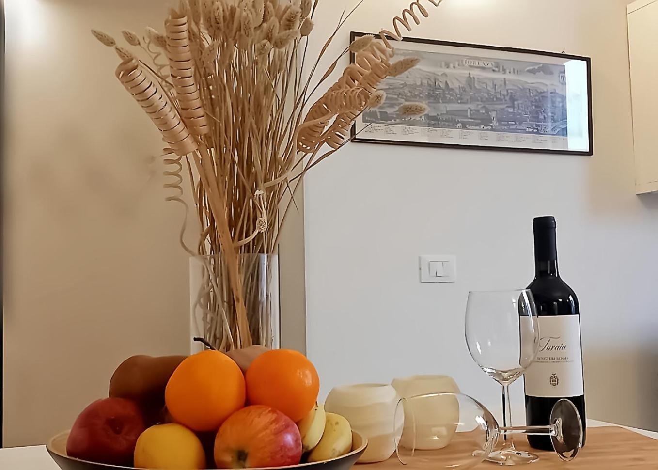 Charming & Spacious Florentine Home Just Two Mins From Tram Stop Firenze Kültér fotó